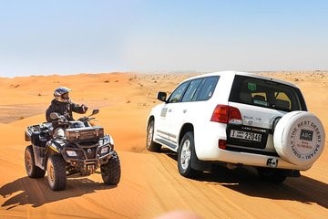 A-Visit-to-the-Liwa-Oasis-Explore Thrilling-Adventures-Here Enjoy-dune-bashing-on-Tel-Mureeb